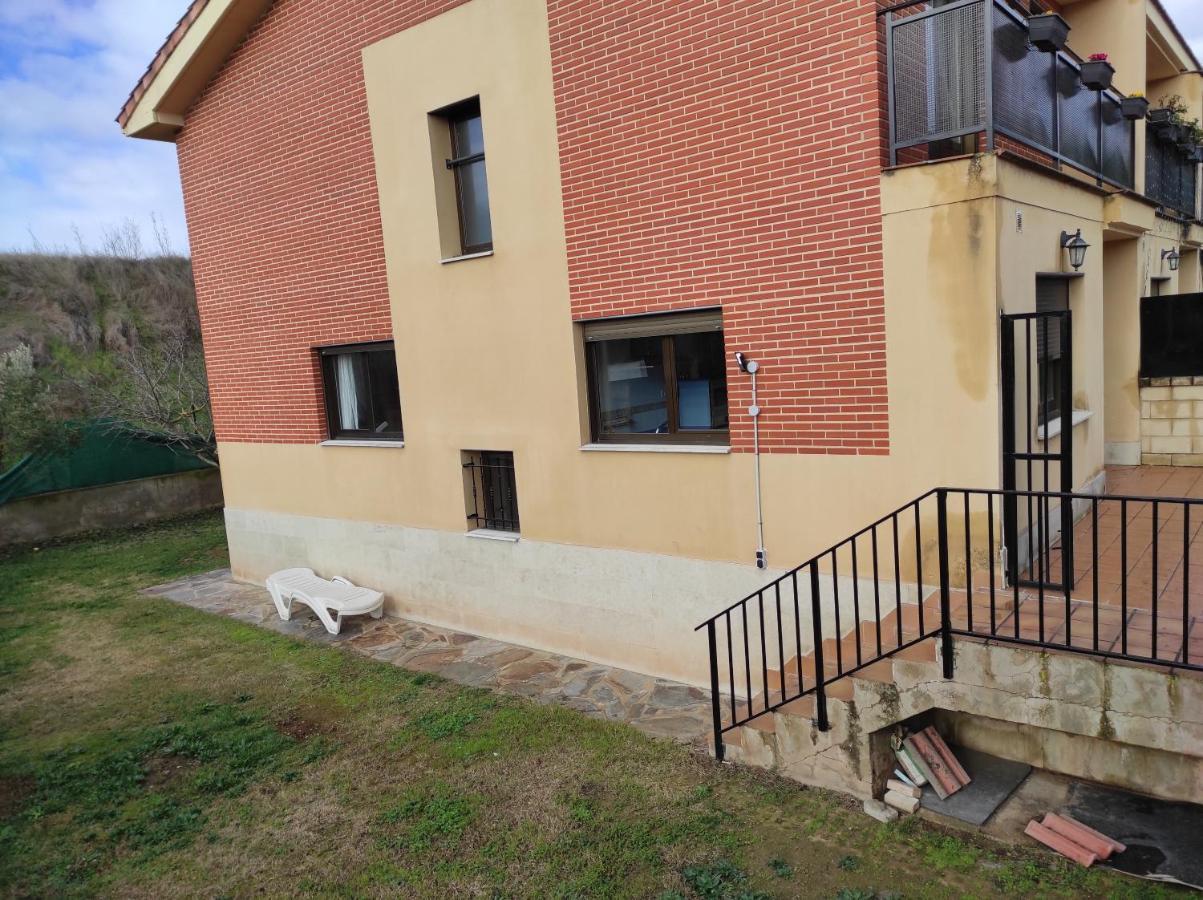 Villa En El Corazon Del Barrio De La Estacion Haro Esterno foto