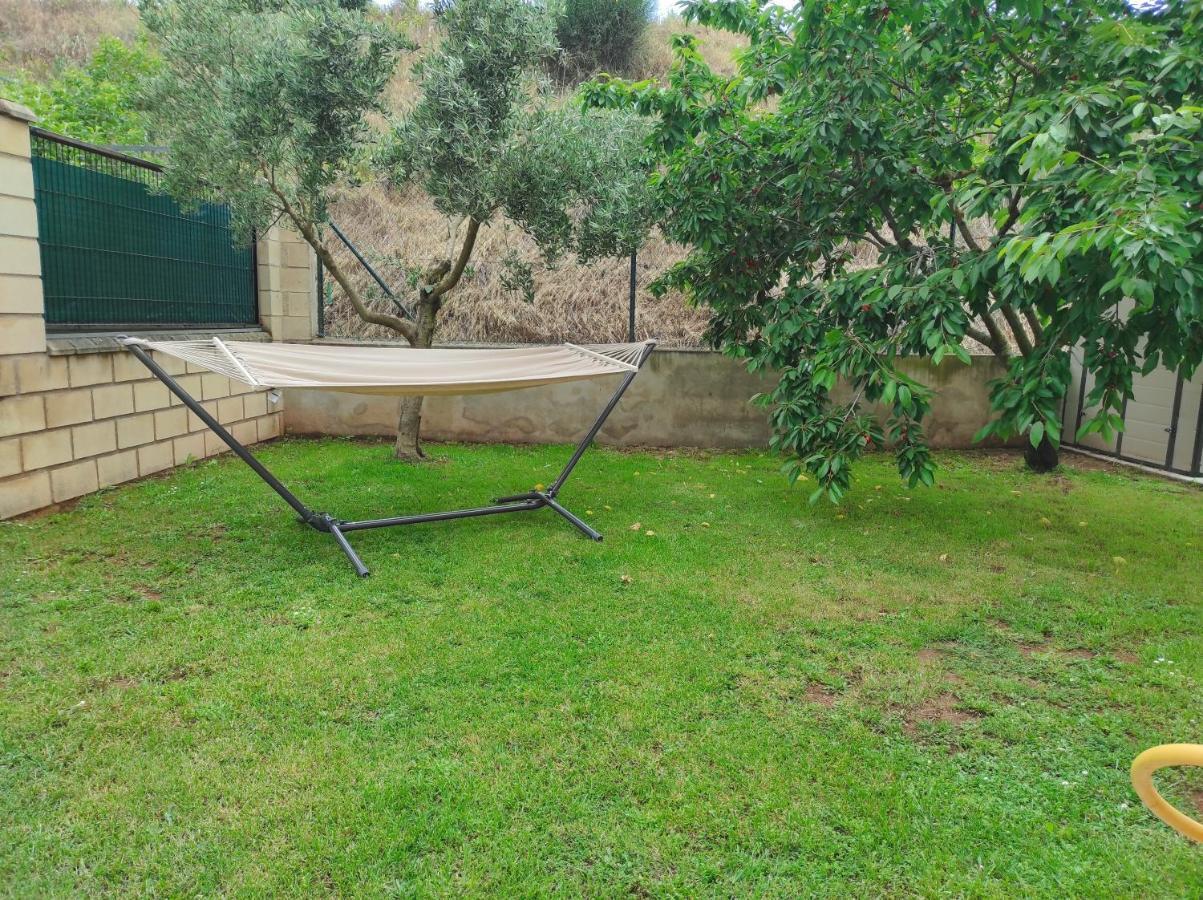 Villa En El Corazon Del Barrio De La Estacion Haro Esterno foto